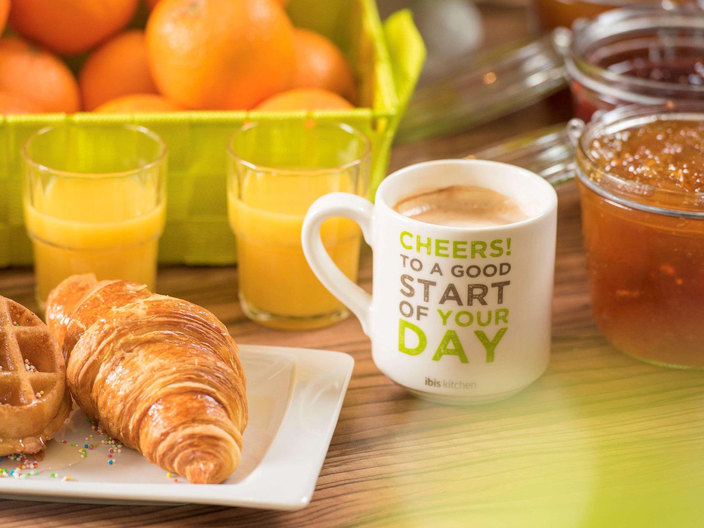 ibis-Styles-Bangkok-Silom-Restaurant-54