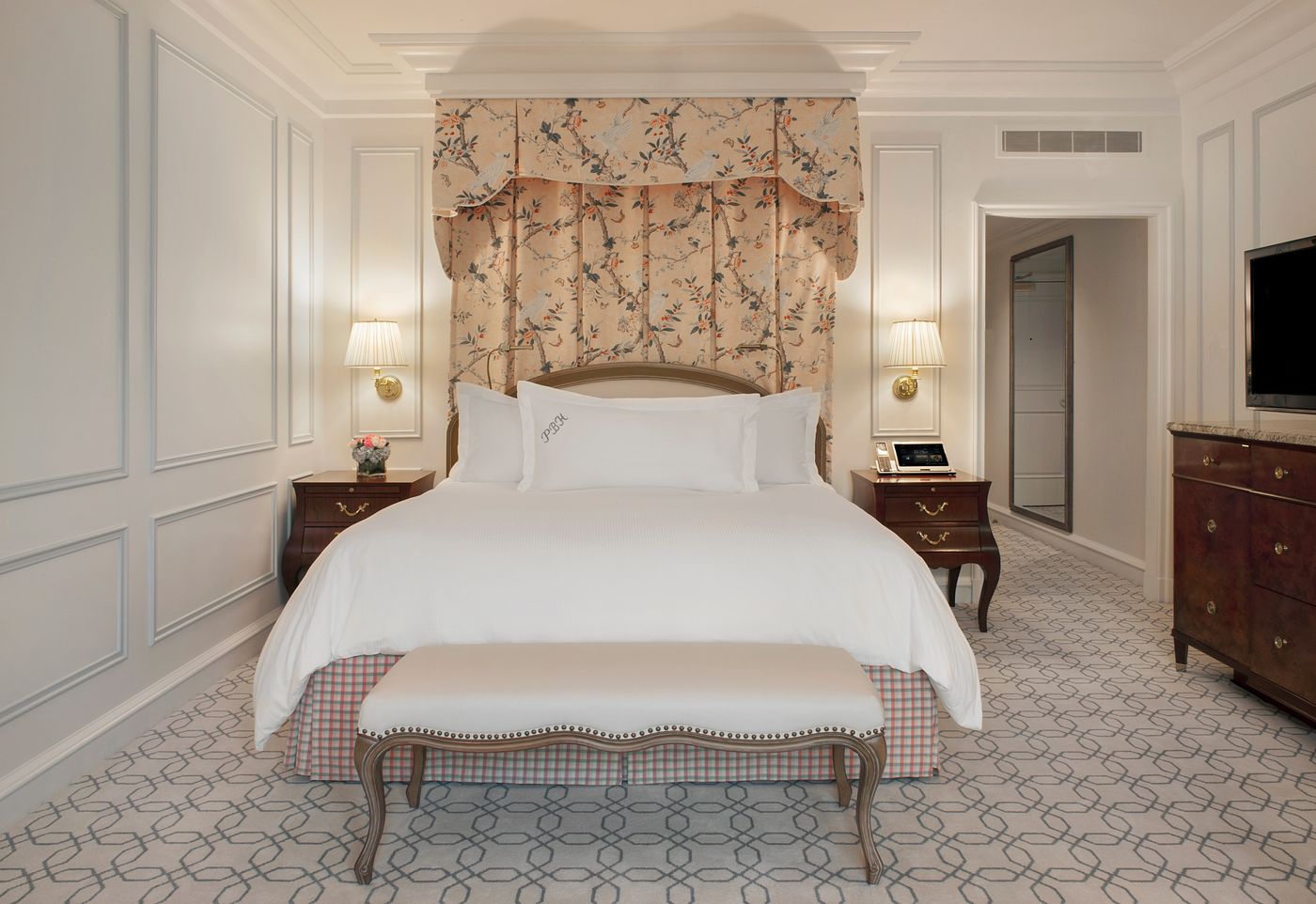 The-Peninsula-Hotel-Beverly-Hills-Room-23