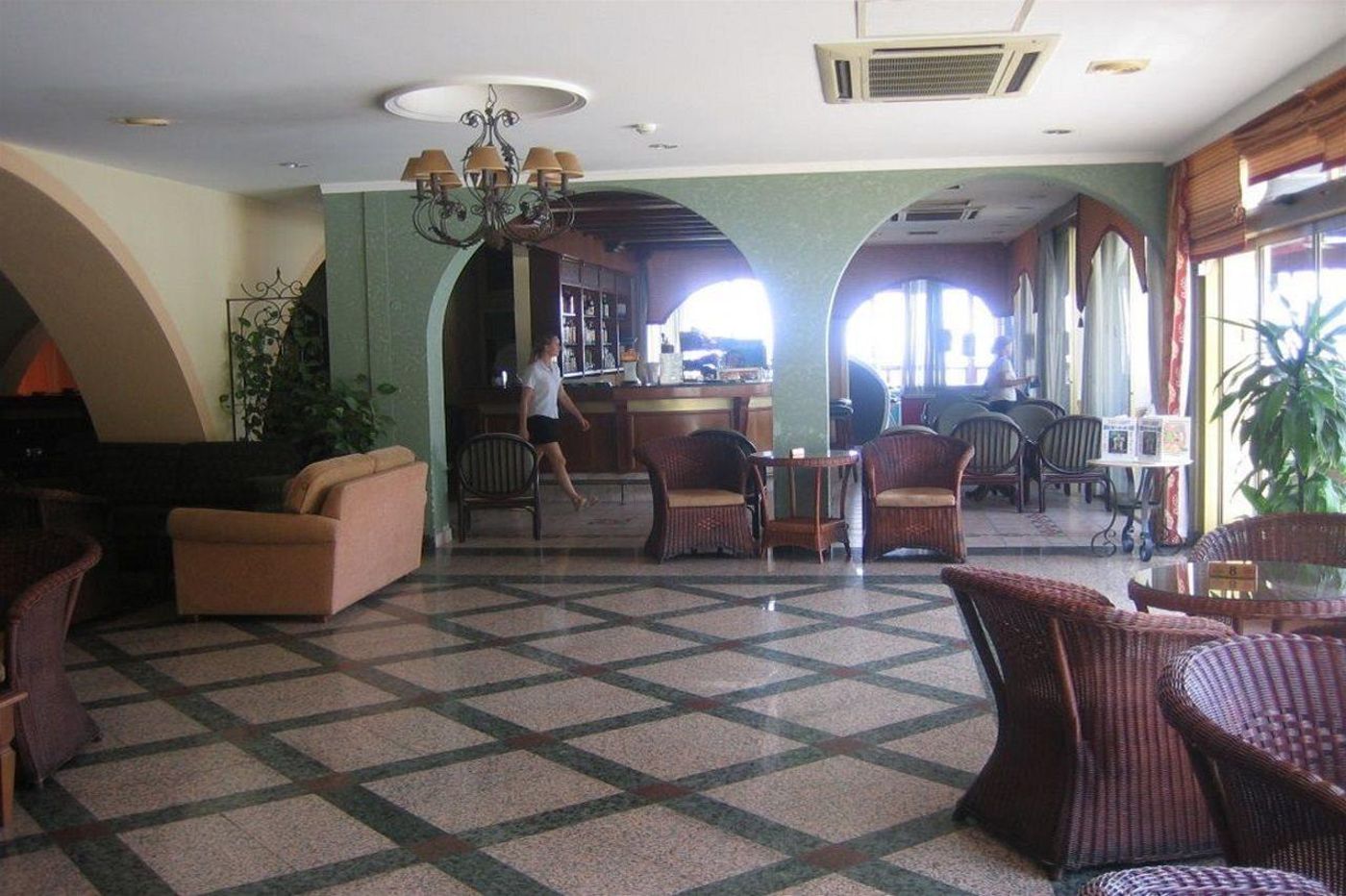 Golden-Arches-Lobby-19