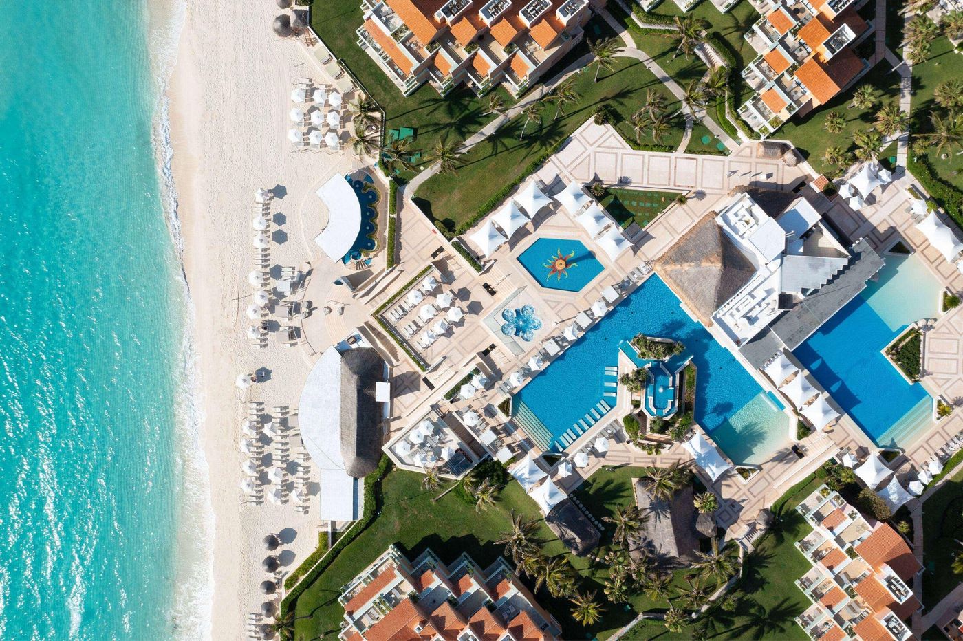 Wyndham-Grand-Cancun-All-Inclusive-Resort---Villas-General-view-14
