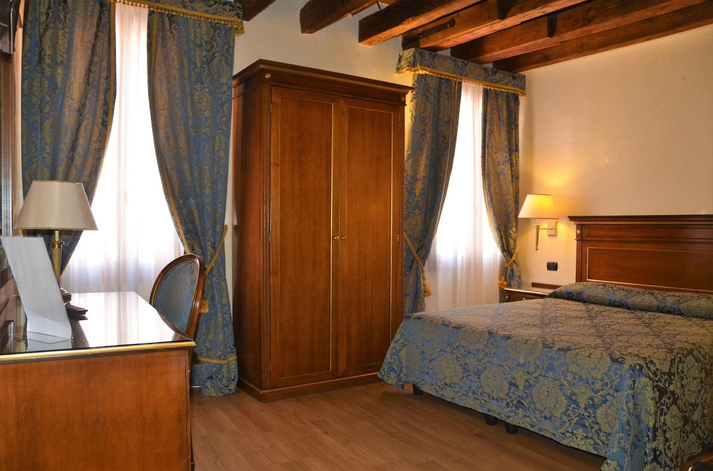 B-B-Le-Marie-Room-15