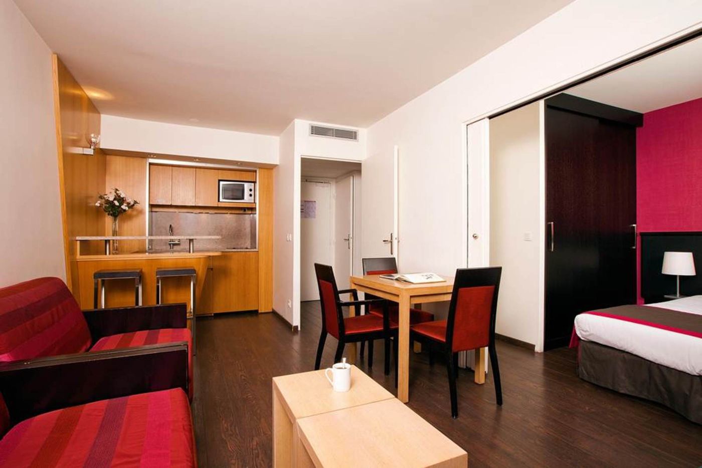 Residhome-Val-d-Europe-Room-17