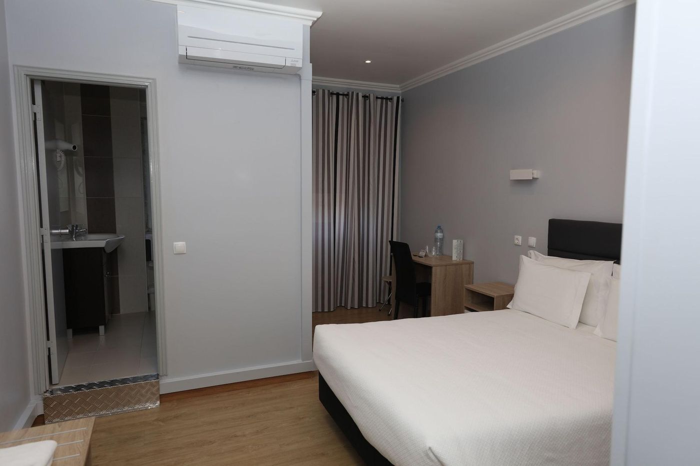 O-El-trico-Guesthouse-Room-15