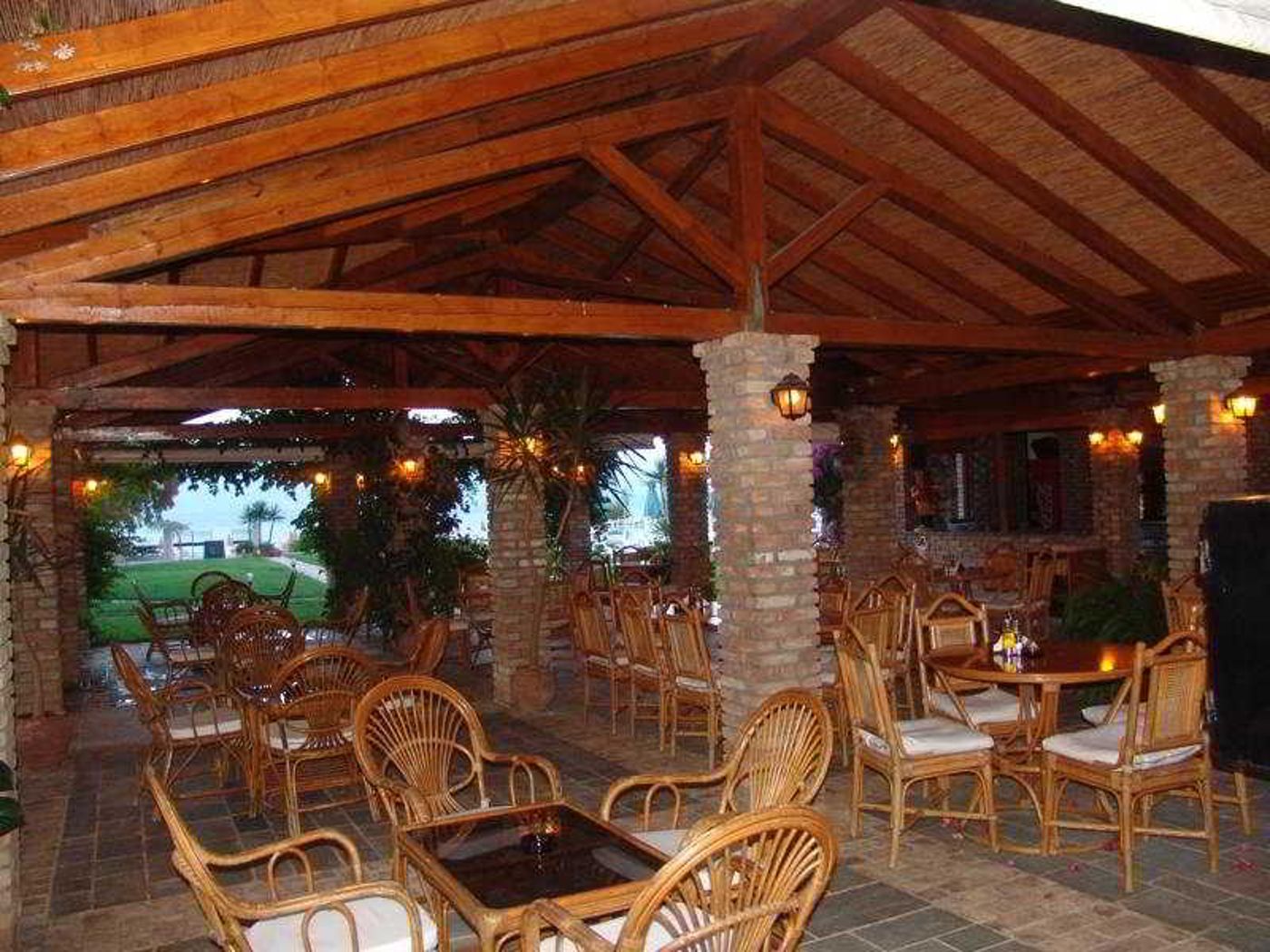 Chrismos Luxury Suites & Studios