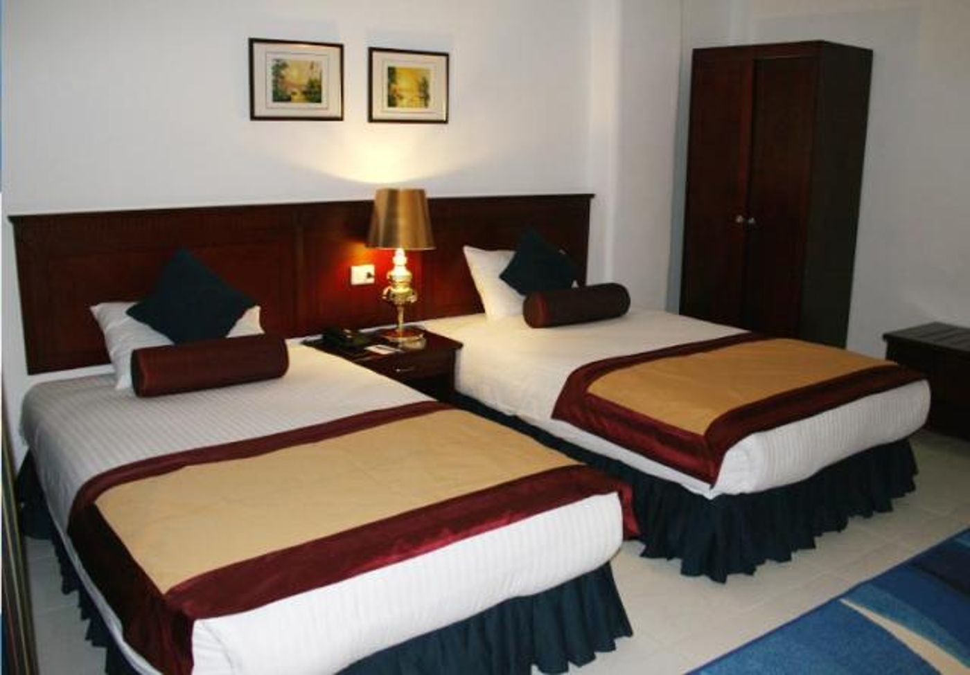 Golden 5 Topaz Club Suites Hotel