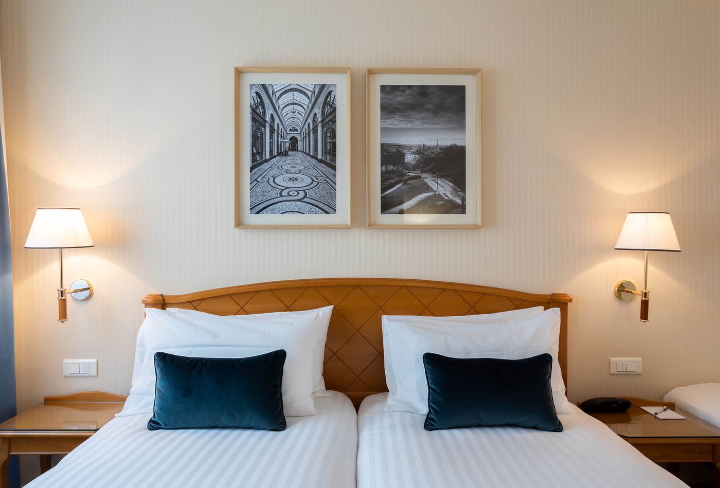 Hotel-Etats-Unis-Opera-Room-26