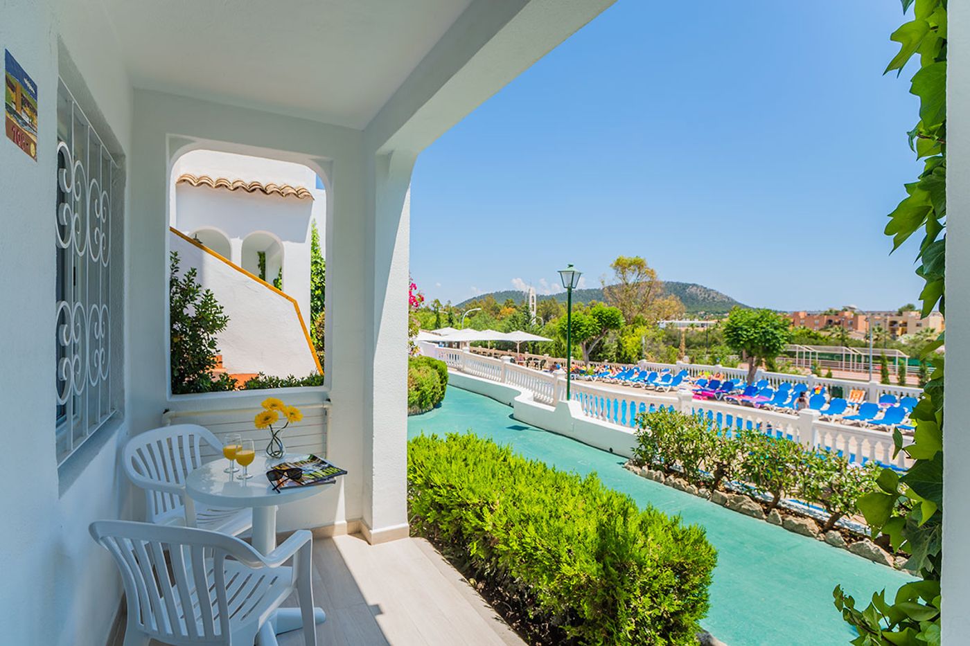 03.09.25 Holiday Center