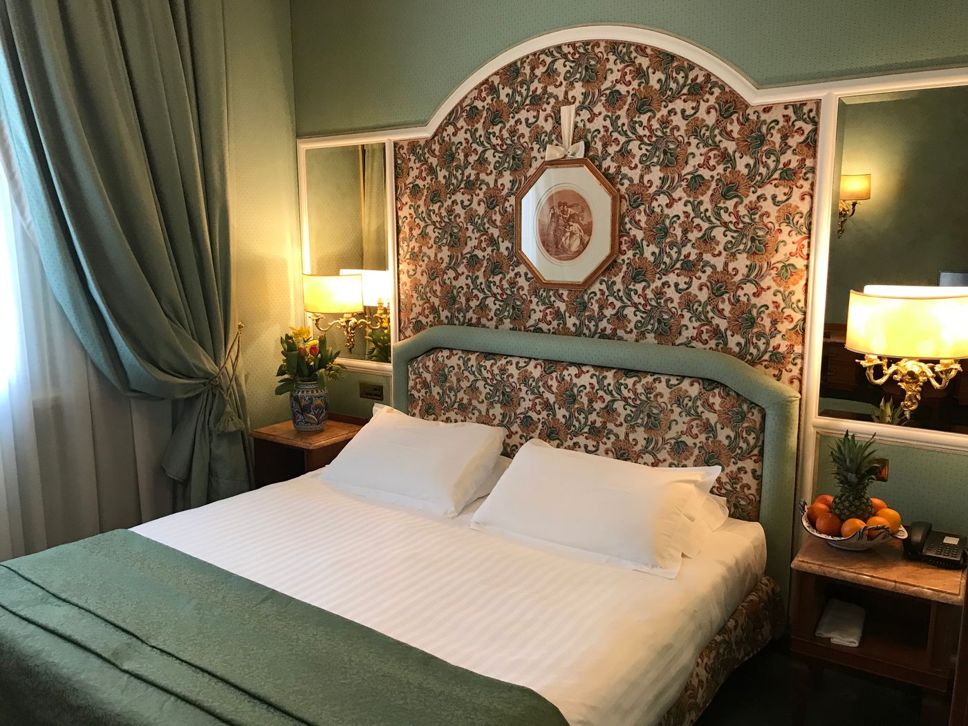 Mecenate Palace-Italy-ROME-Room-6