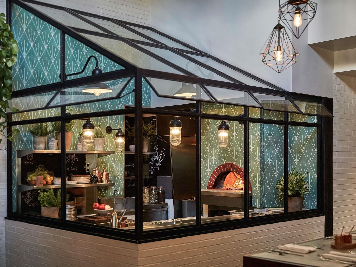 Fairmont-Miramar-Hotel---Bungalows-Restaurant-22