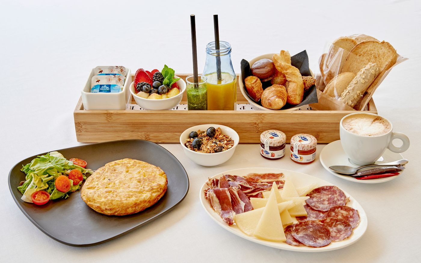 NH-Collection-Madrid-Gran-Via-Room-43