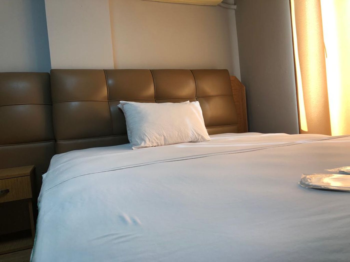 Istanbul-Dedem-Hotel-Room-14