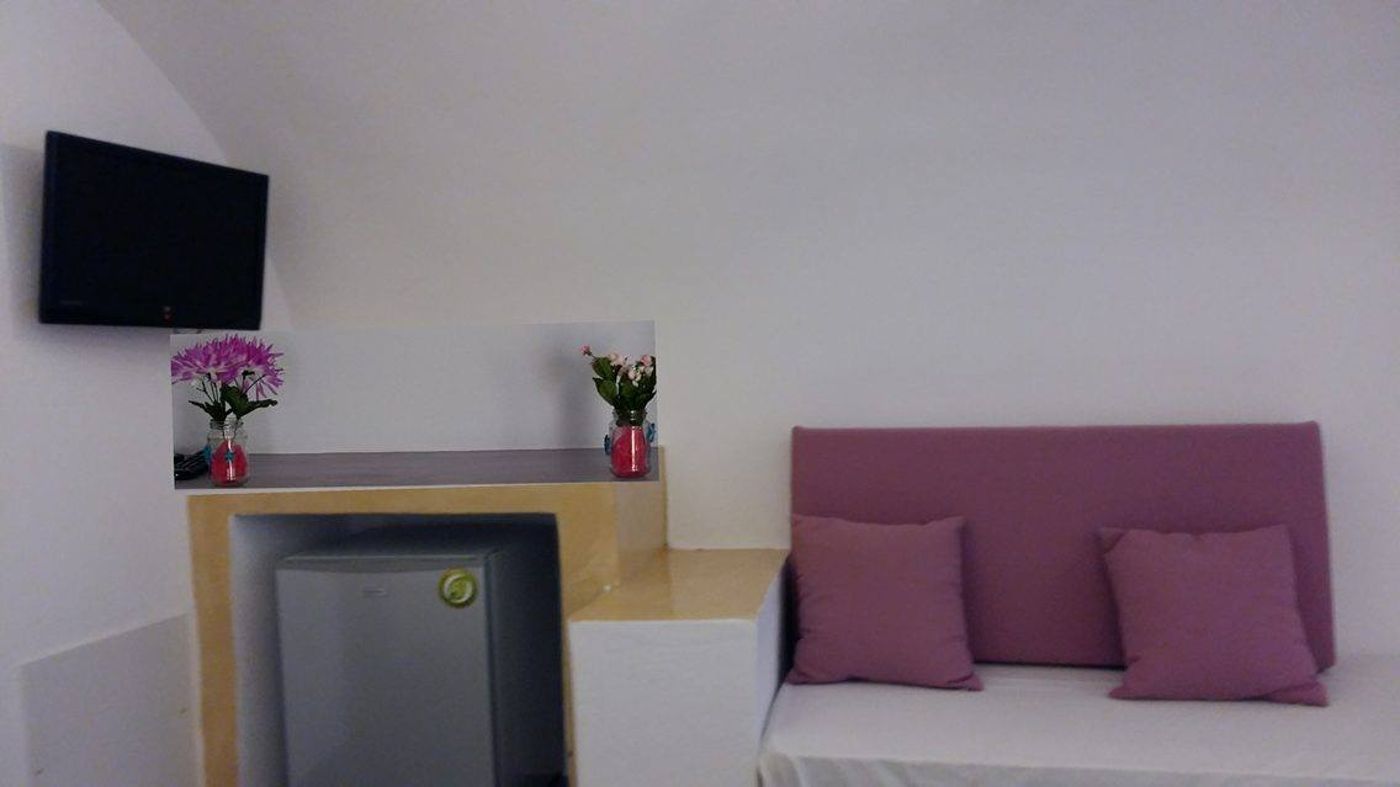 Santorini-Royal-Suites-Room-8