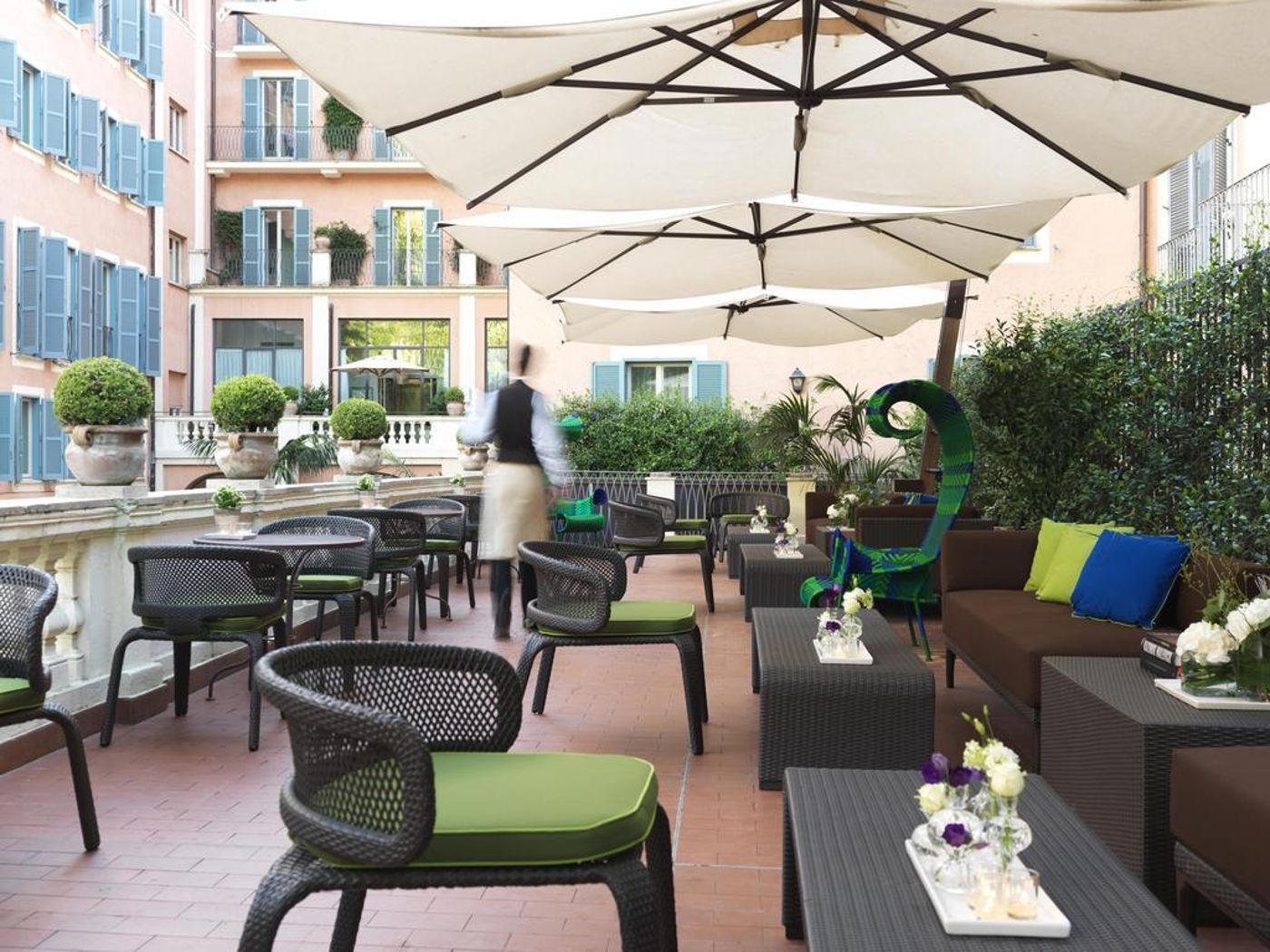 Hotel-De-Russie-Terrace-37