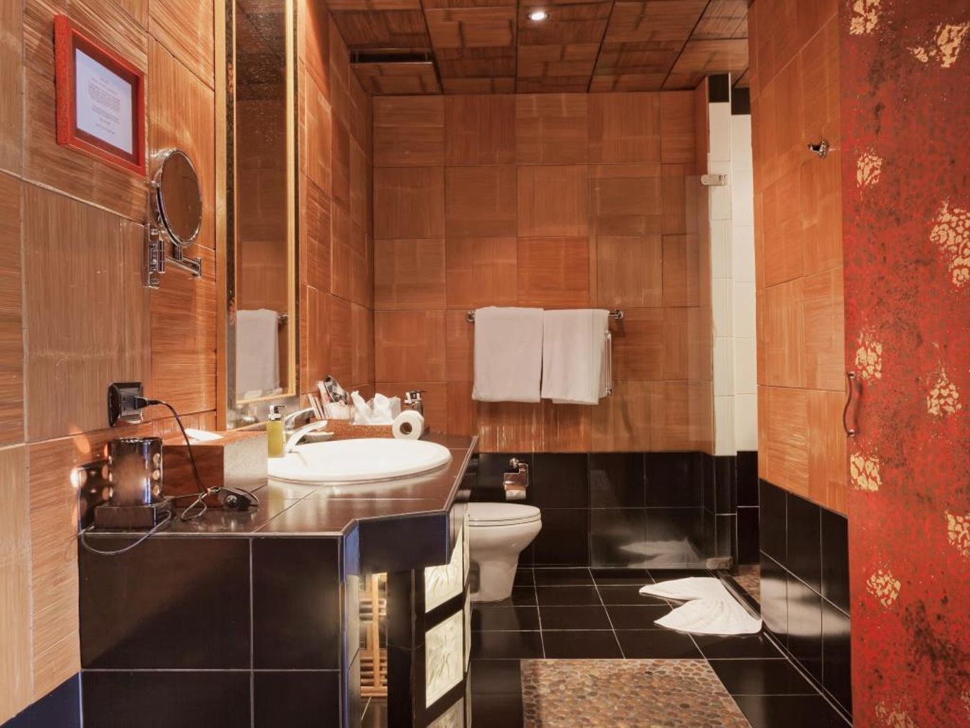 Mom-Tri-S-Villa-Royale-Room-53