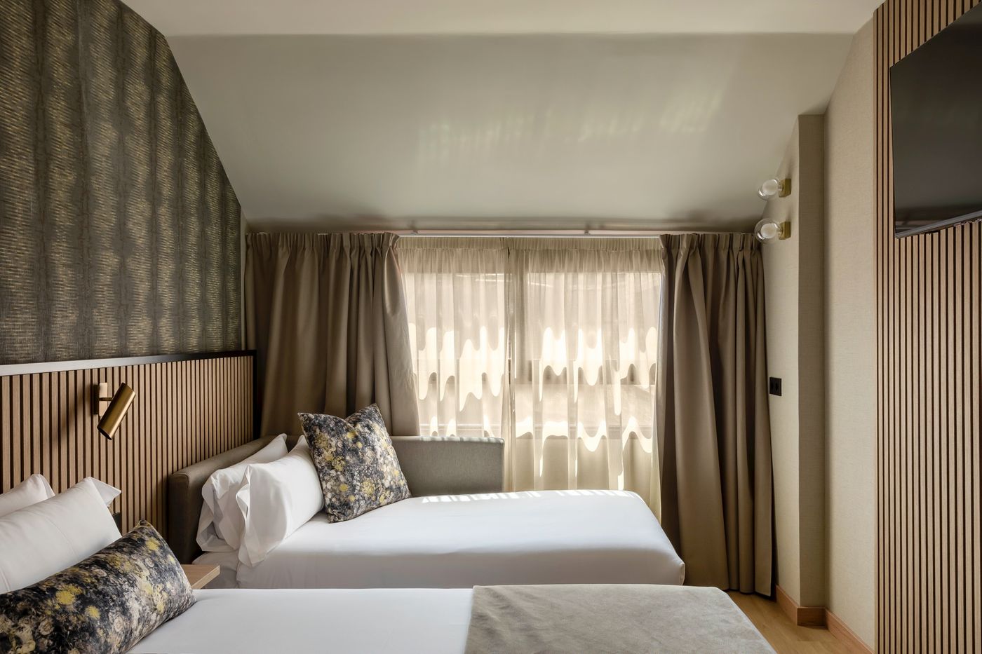 Acta-Piramides-Room-34