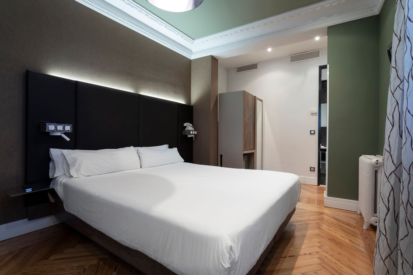 Petit-Palace-Lealtad-Plaza-Room-8
