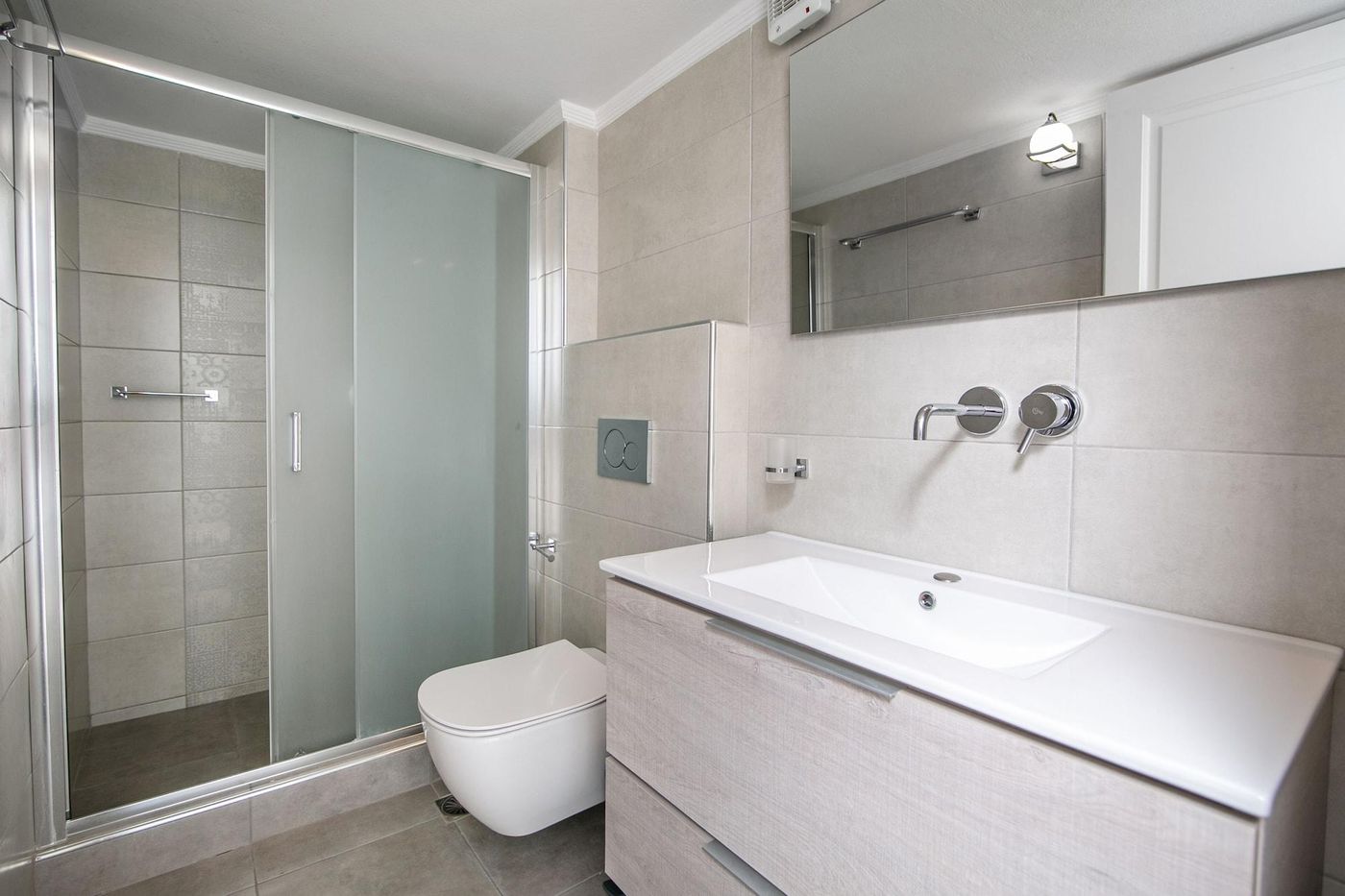 Abelonas-Retreat-Sunset-and-Sunrise-Lodgins-Room-18