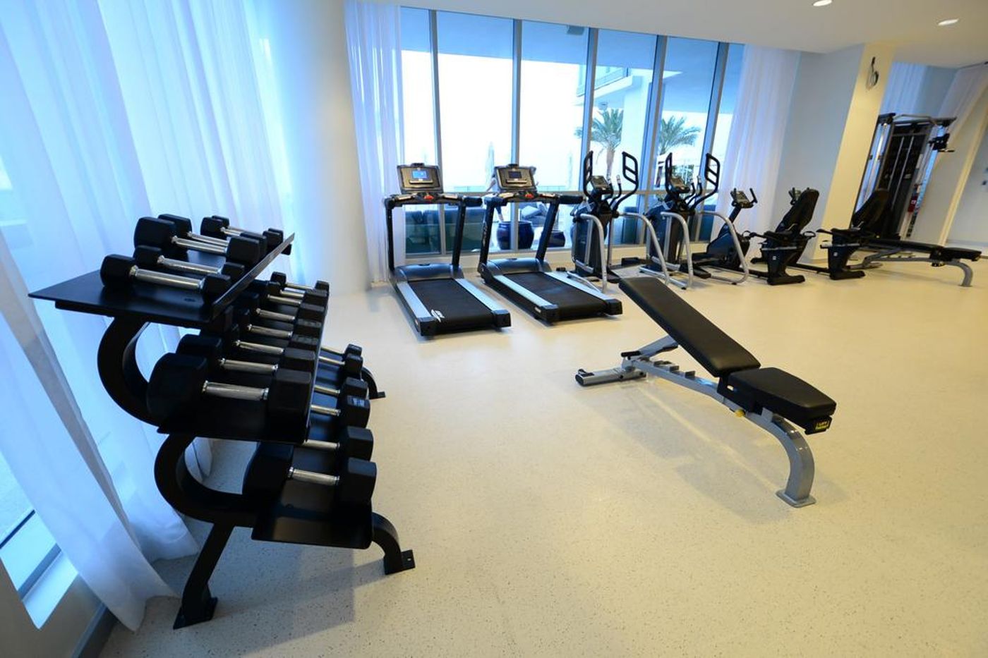 Global Luxury Suites at Monte Carlo - United States - MIAMI BEACH - Sports and Entertainment - 0