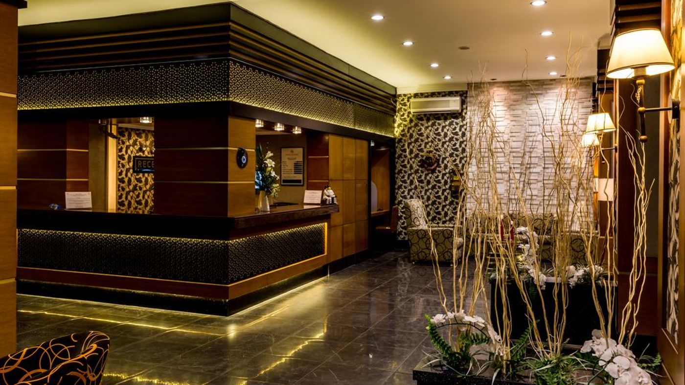 Ketenci-Hotel-Lobby-33