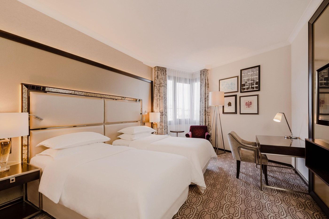 Sheraton-Grand-Krakow-Room-37