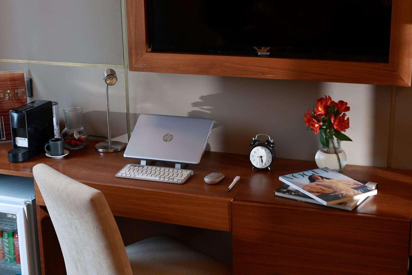 Nova-Plaza-Crystal-Hotel-Room-9