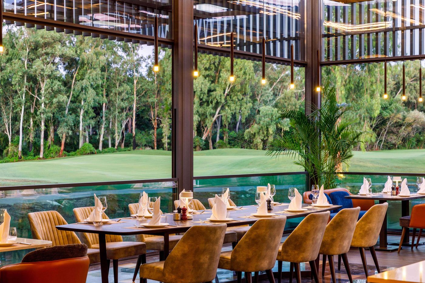 Kempinski-Hotel-The-Dome-Restaurant-60