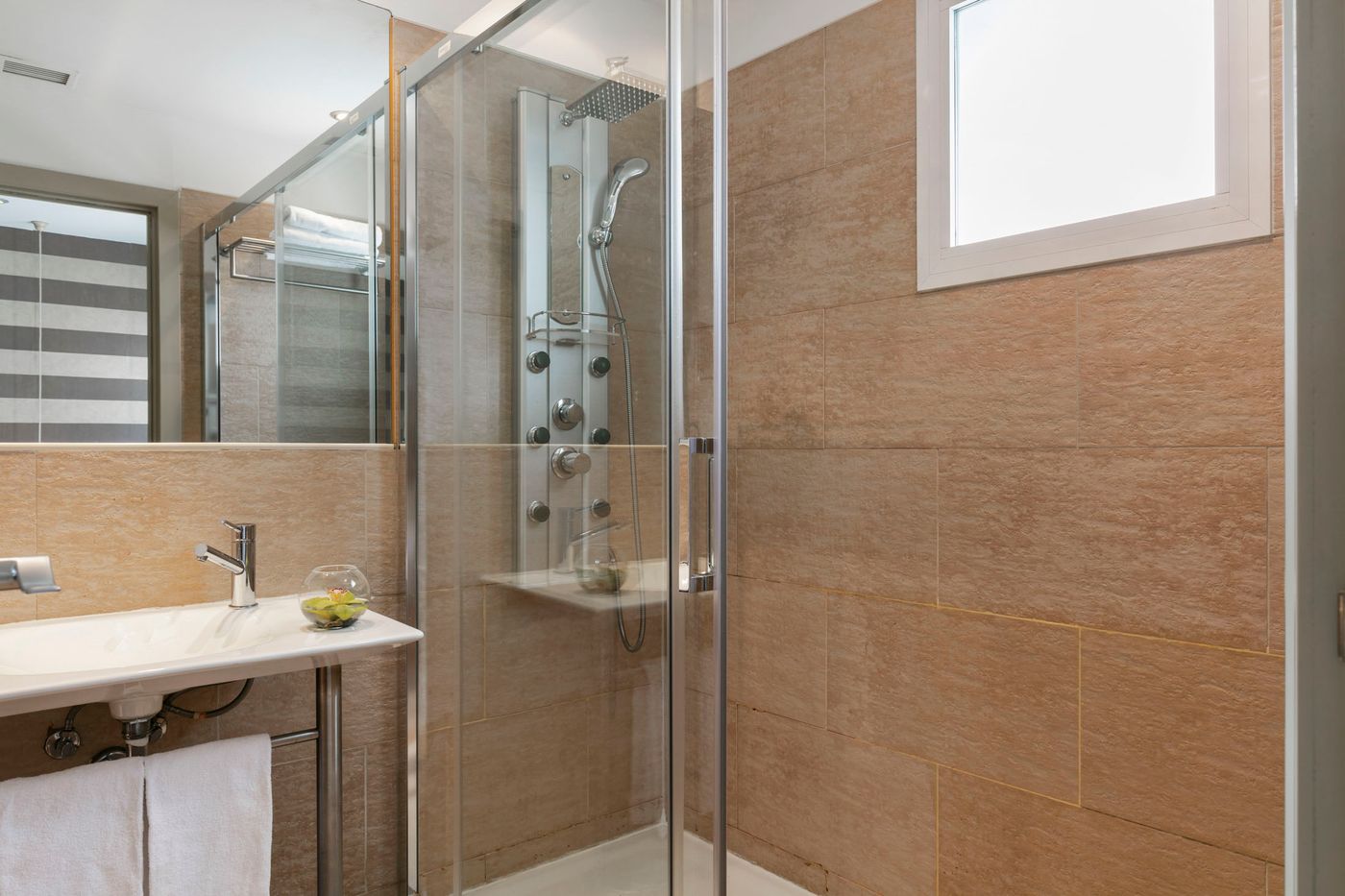 Globales-Acis---Galatea-Hotel-Room-47