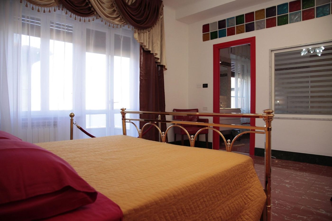 Christian-Bed-Breakfast-Room-3