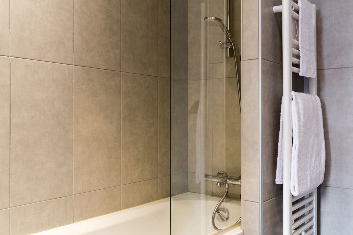 Hôtel Beauregard, The Originals Relais-France-SEVRIER-Room-10