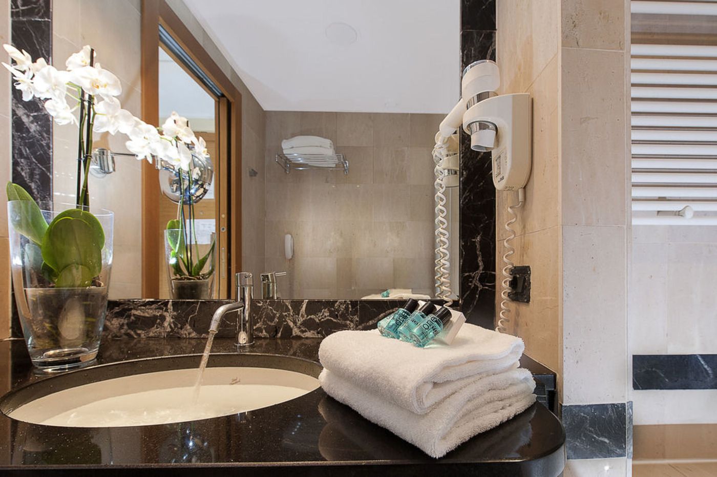 Cardinal-Hotel-St-Peter-Rome-Room-27