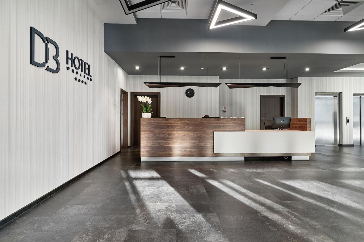 DB Hotel Wrocław-Poland-WROCLAW-Lobby-5