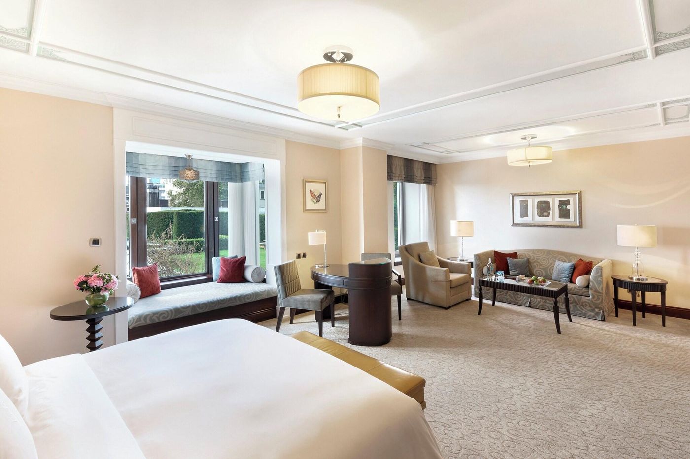 Four-Seasons-at-the-Bosphorus-Room-11