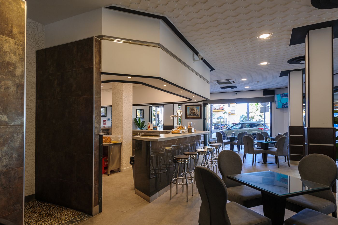 Costamar-Bar-21