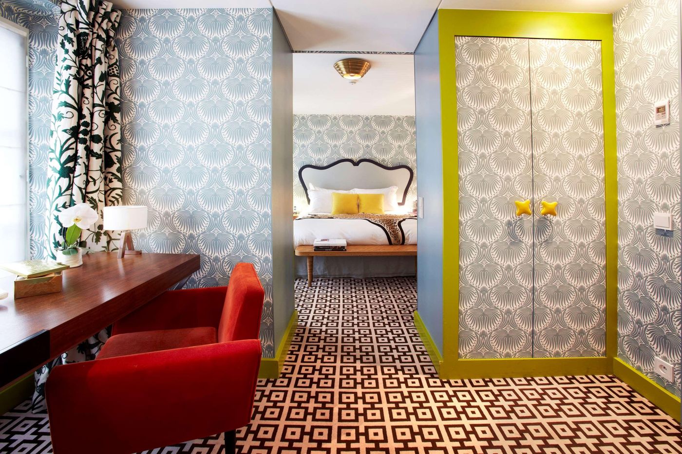 Hotel-Thoumieux-Room-4