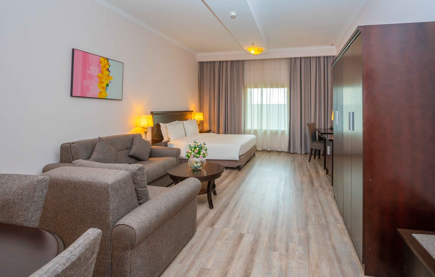 Ezdan-Residences-West-Bay-Room-16