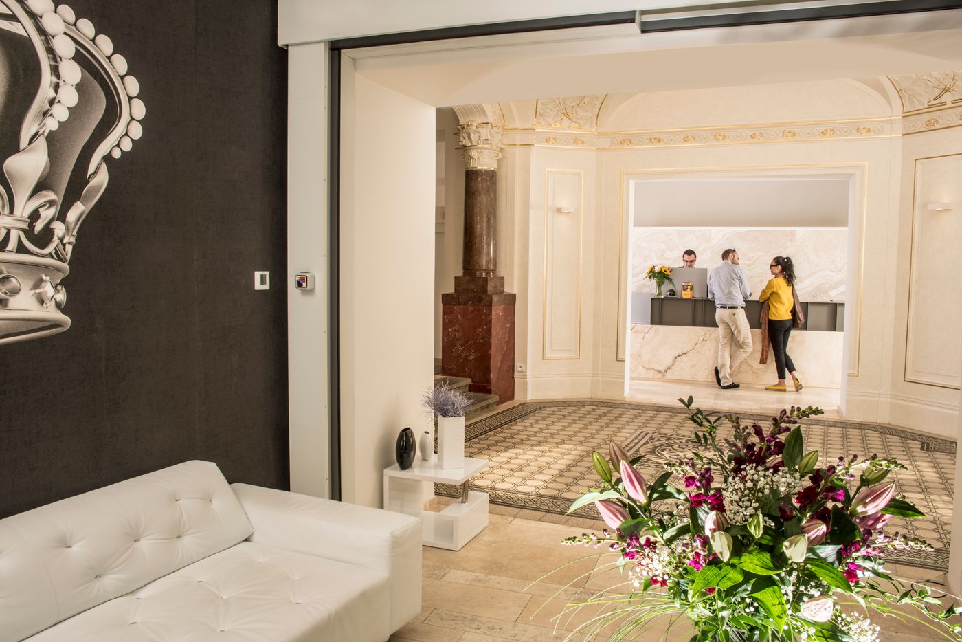 Golden-Crown-Lobby-11