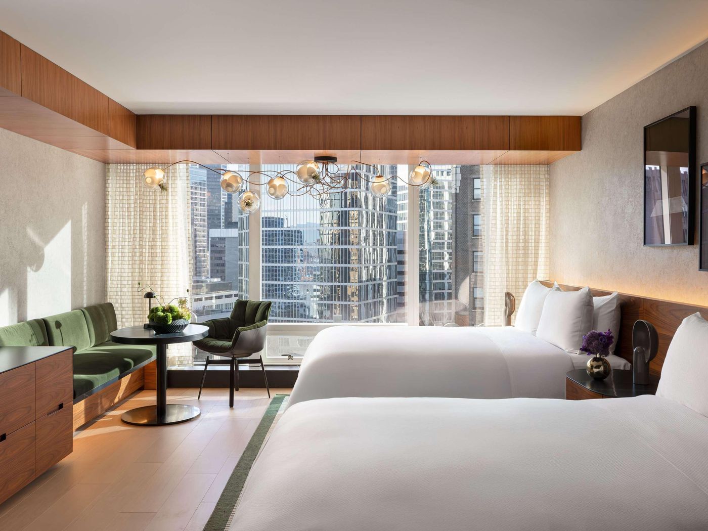 Fairmont-Pacific-Rim-Room-55