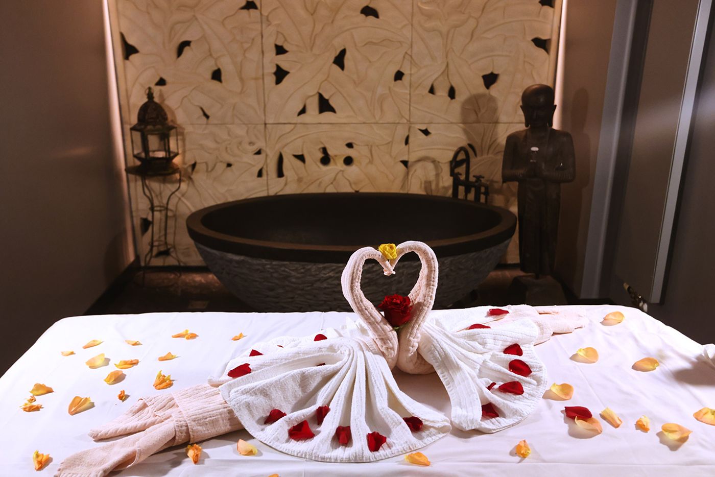 Maximilian-Hotel-Sports-and-Entertainment-9