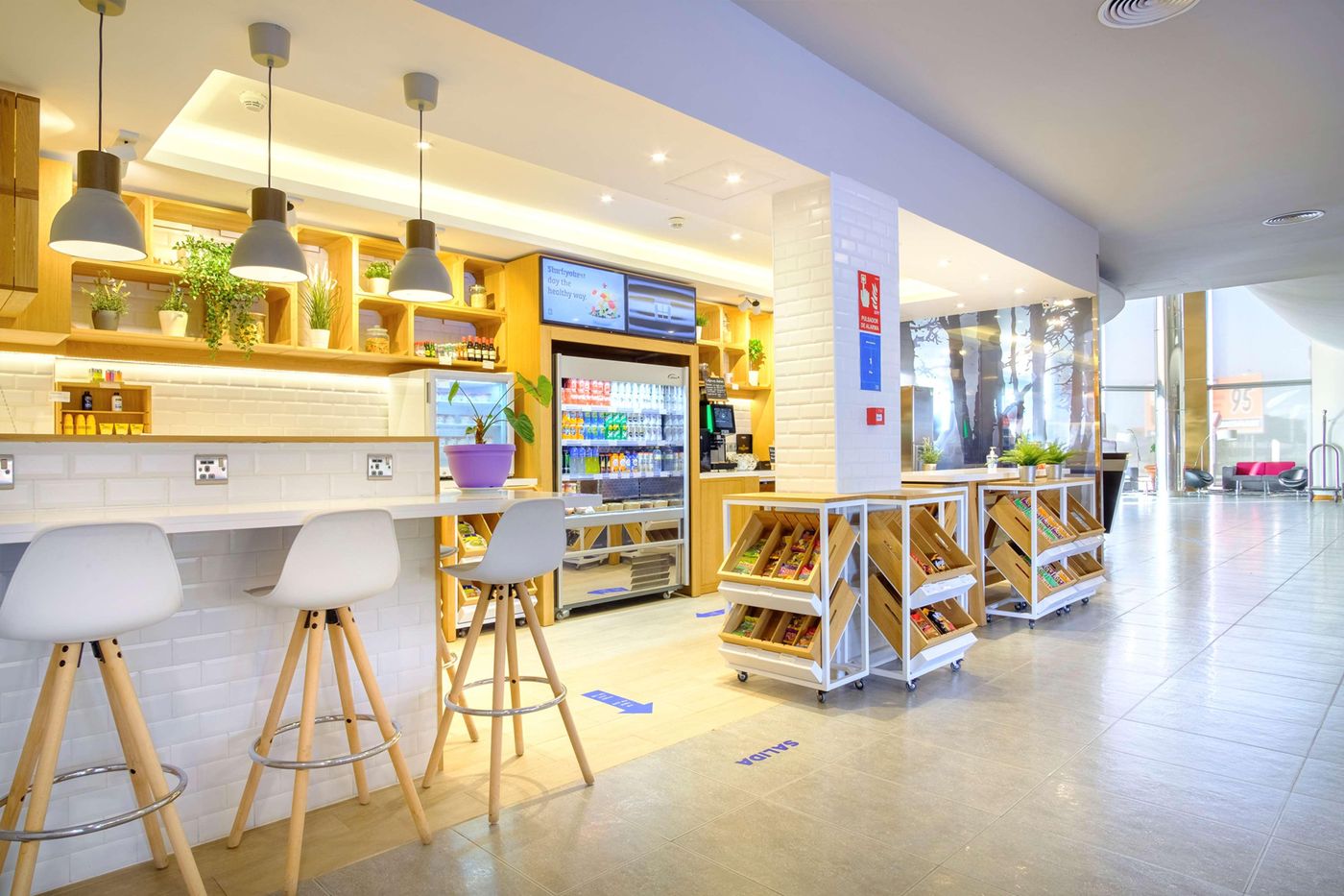 Hilton-Garden-Inn-Malaga-Restaurant-18