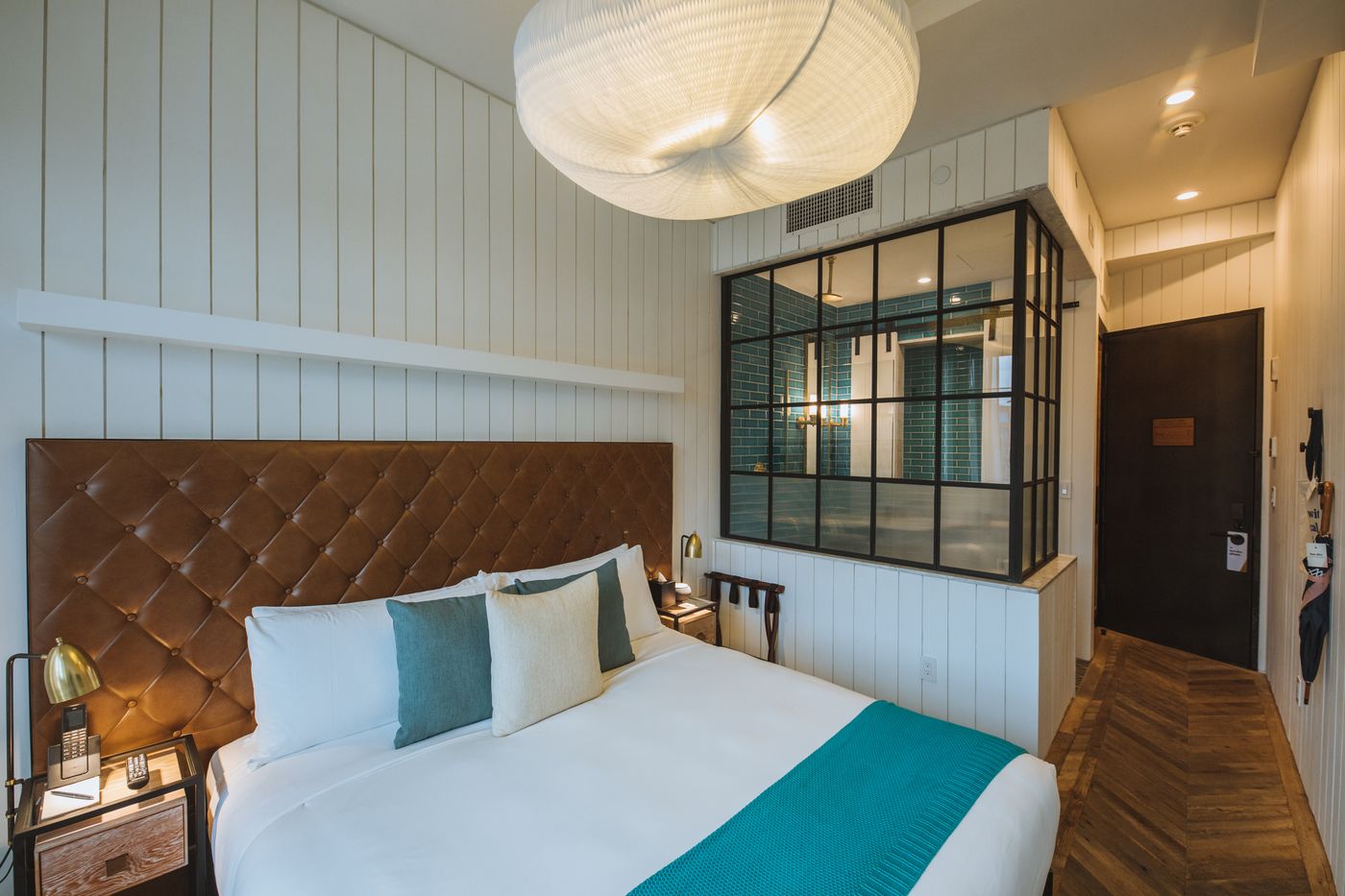 Arlo-Williamsburg-Room-9