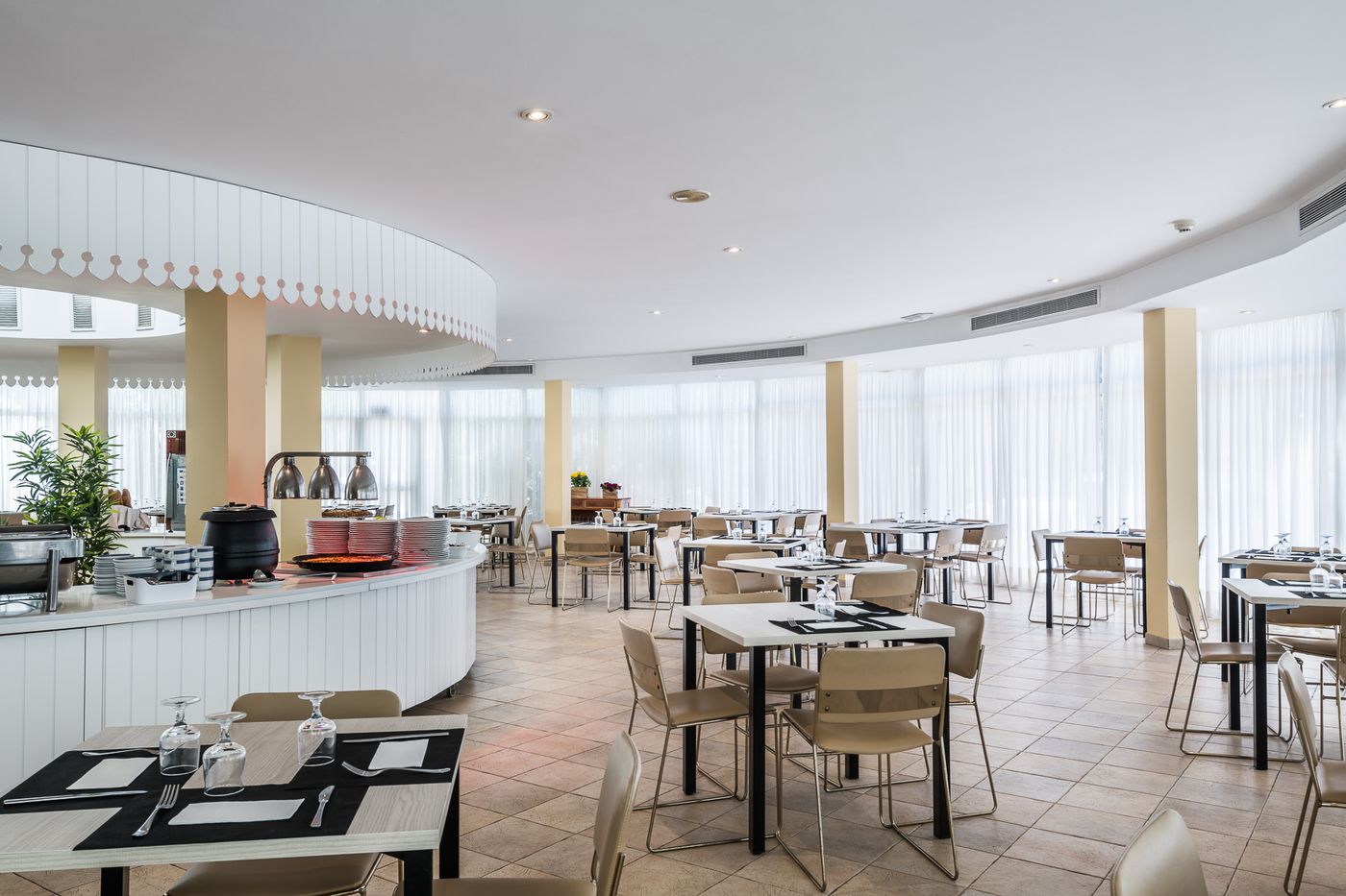 Intur-Azor-Restaurant-22