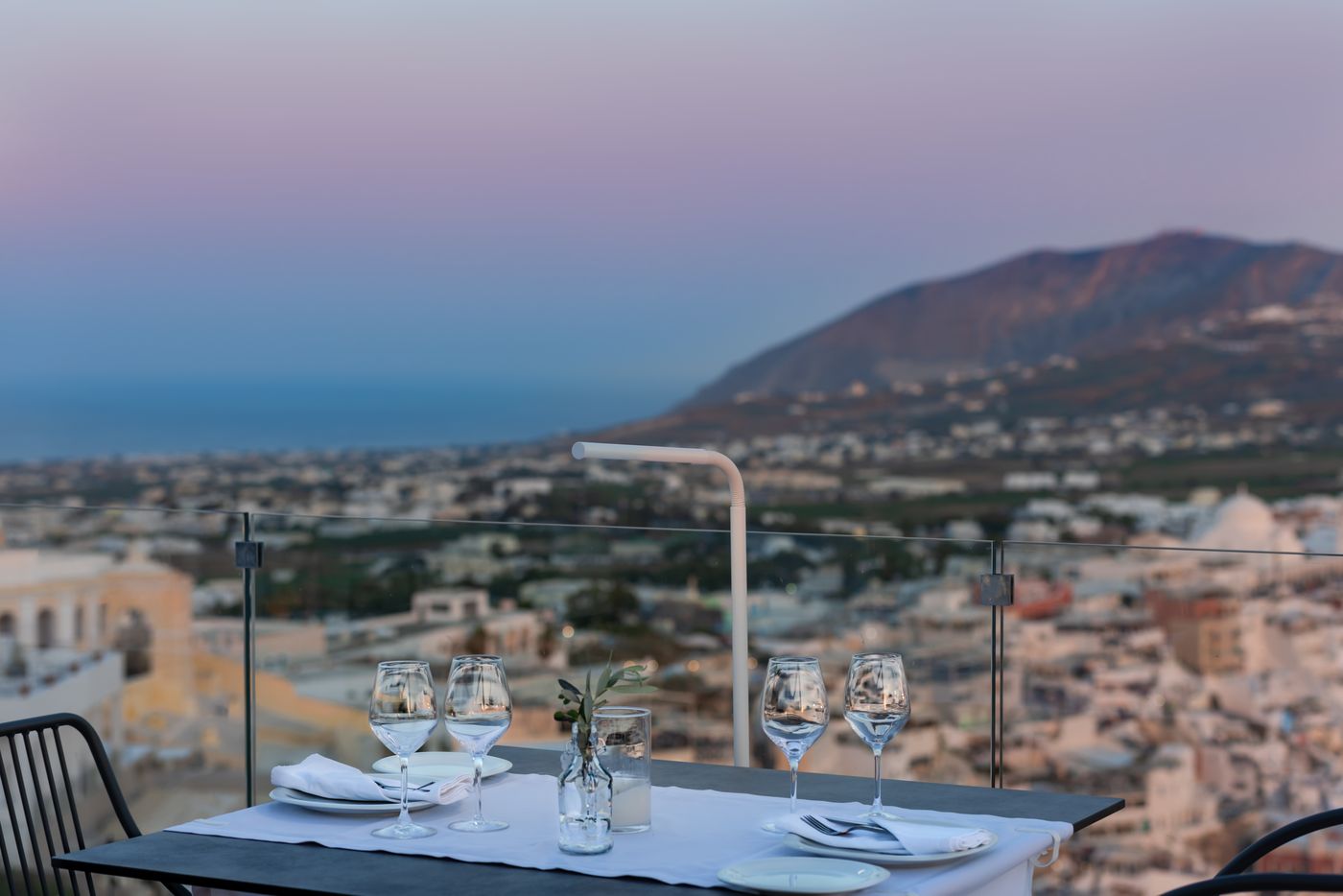 Mythical-Blue-Luxury-Suites-Restaurant-88