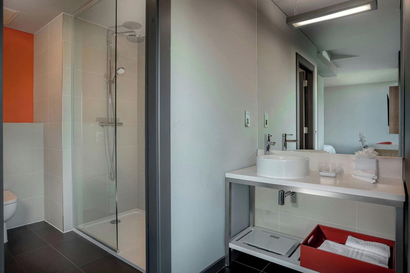 Aloft-Dublin-City-Room-45