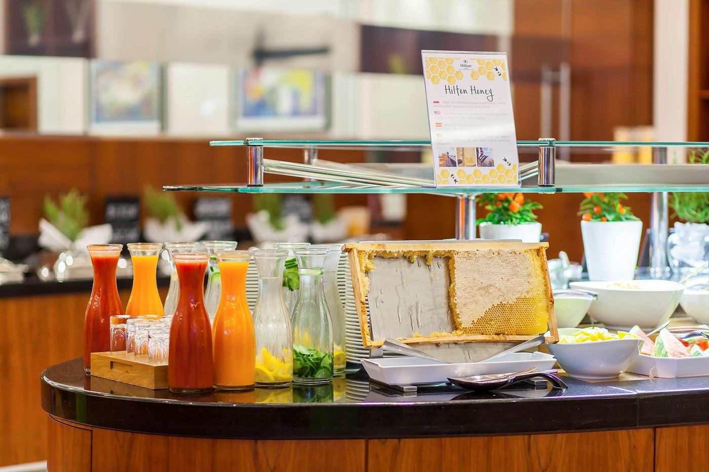 Hilton-Warsaw-City-Restaurant-48