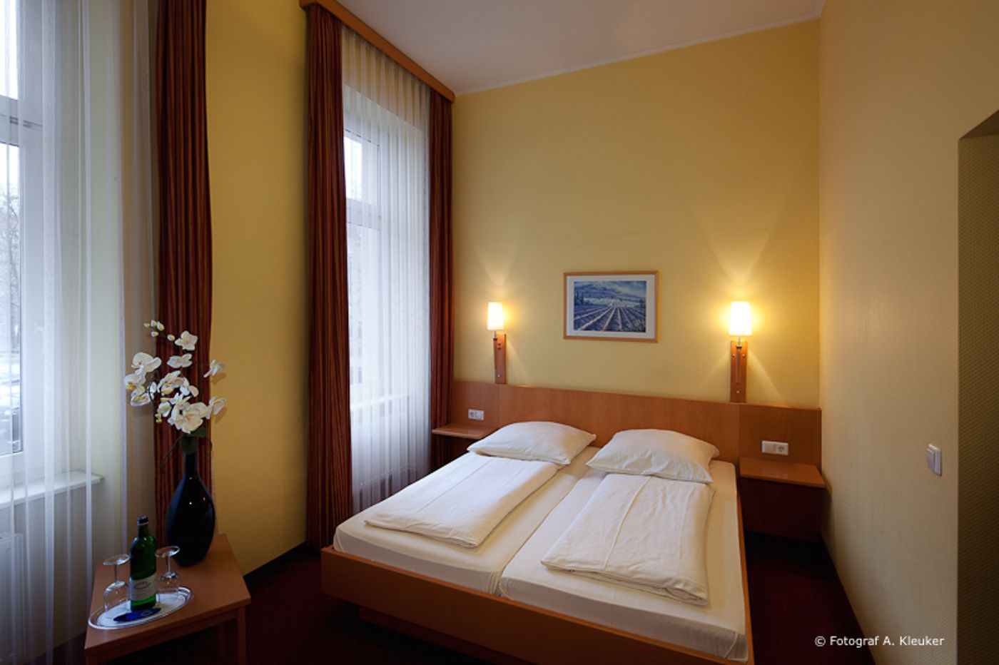 Air-in-Berlin-Hotel-Room-13