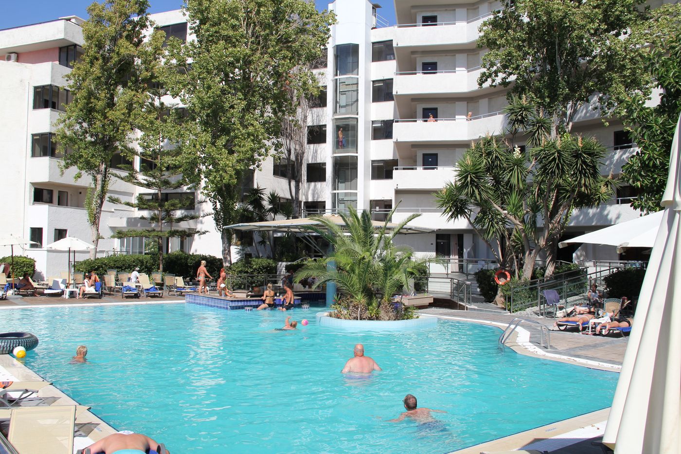 The-Residence-Pool-4