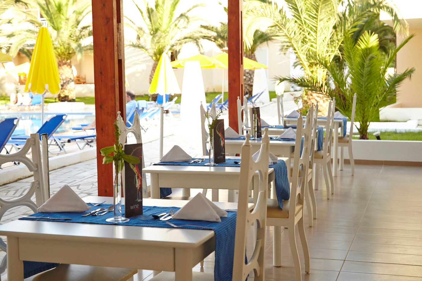 Rethymno-Residence-Hotel-and-Suites-Restaurant-15