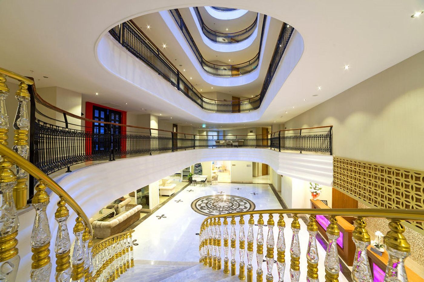 Selectum-For-Two-Side--ex--Heaven-Resort--Lobby-30