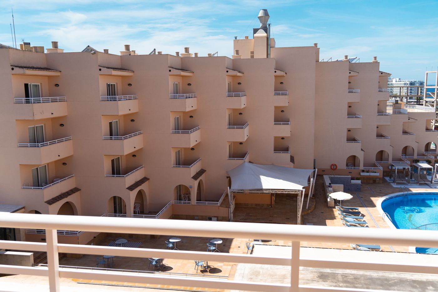 Rosamar-Aparthotel-All-Inclusive-Room-4