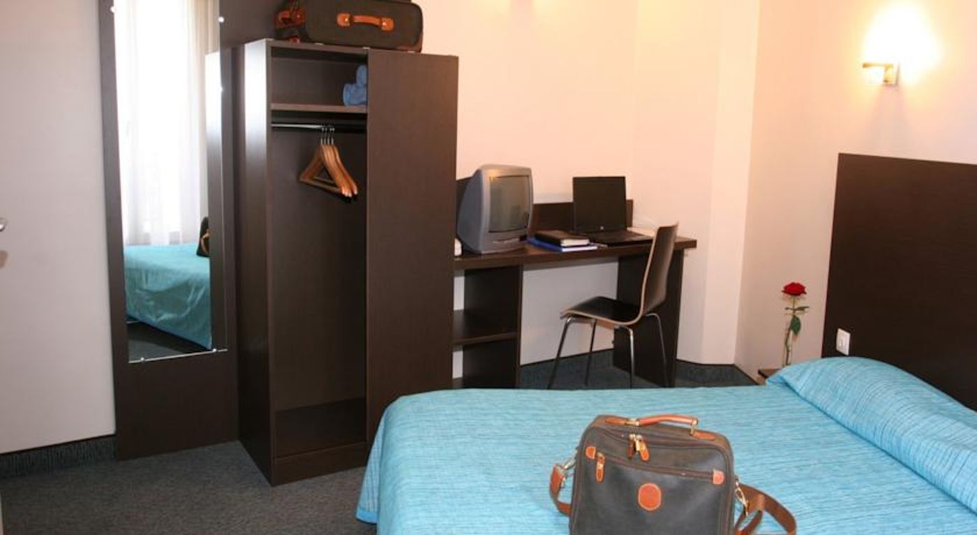 Amarys-Simart-Room-3